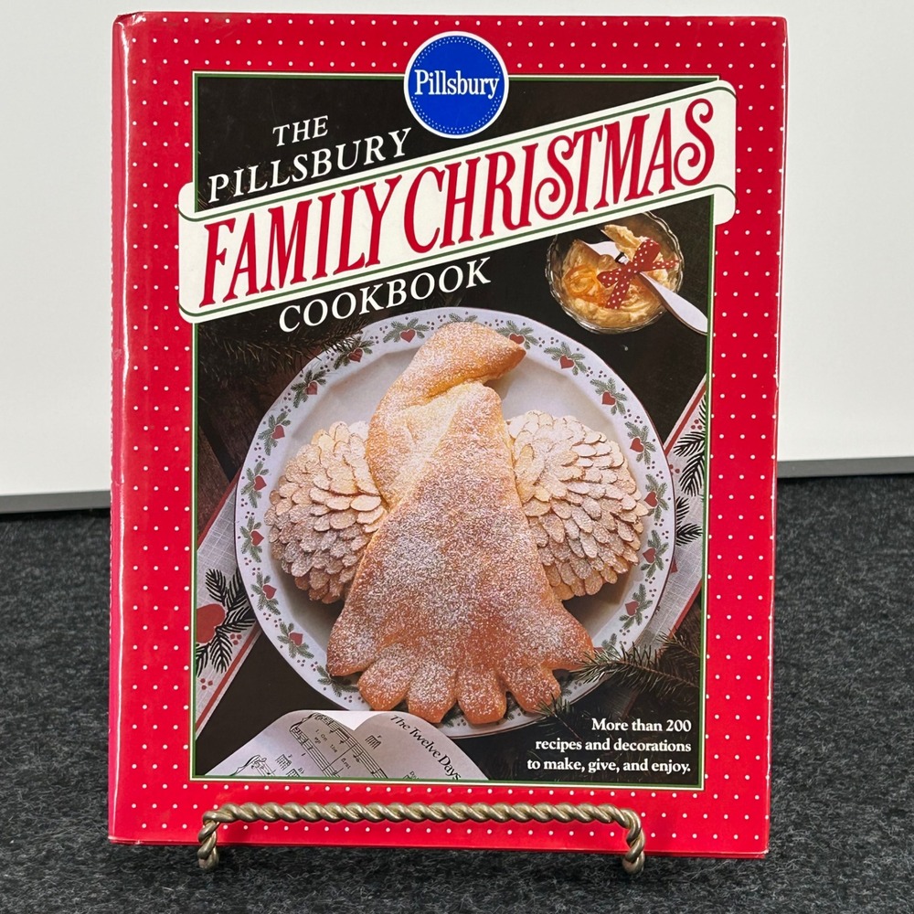 The Pillsbury Family Christmas Cookbook 1991 First Edition Hardcover Recipes